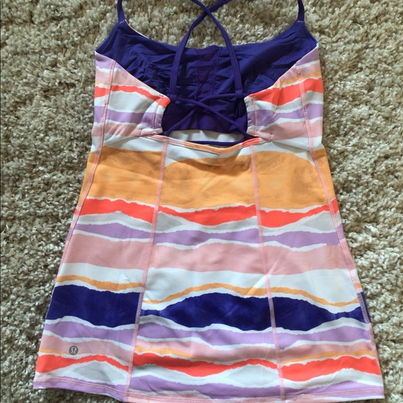 Lululemon Dancing Warrior White Stripe Tank - Size 8 - Picture 2 of 3